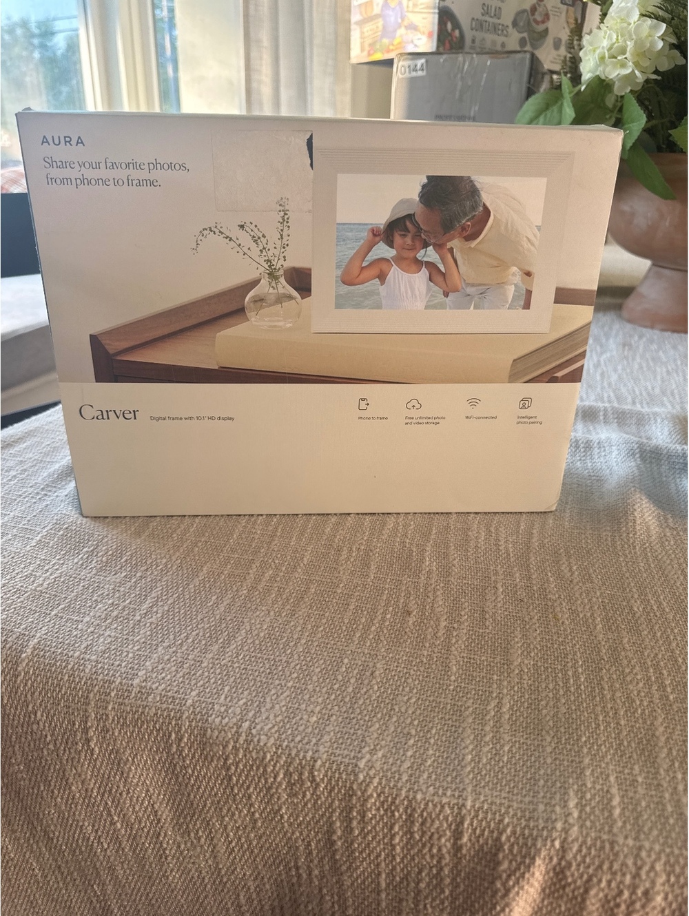 Aura Carver Digital Picture Frame 10.1" HD Display